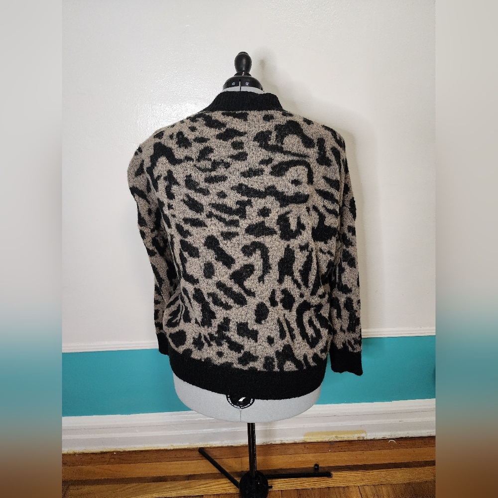 Leopard Cardigan - Picture 2 of 3